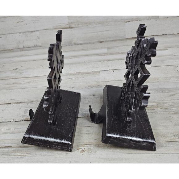 2 Metal Snowflake Stocking Holders/Hangers With Intricate Designs Unbranded - Picture 3 of 10